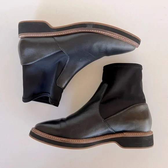 Cole Haan The Go-To Chelsea Boots in Neoprene and Leather, Black, size 6.5B - Picture 13 of 13